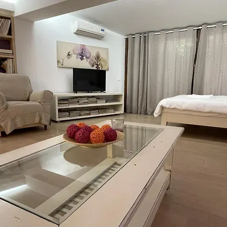 Gtrip Voula Garden Delight - 5097 Apartment *